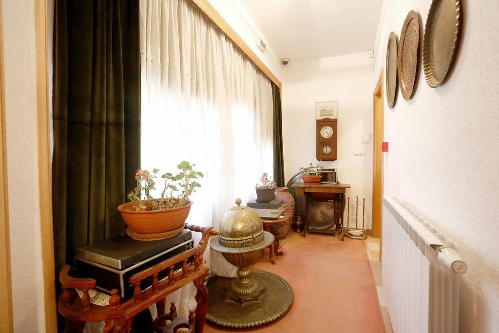 Guest house Villa Una 2*