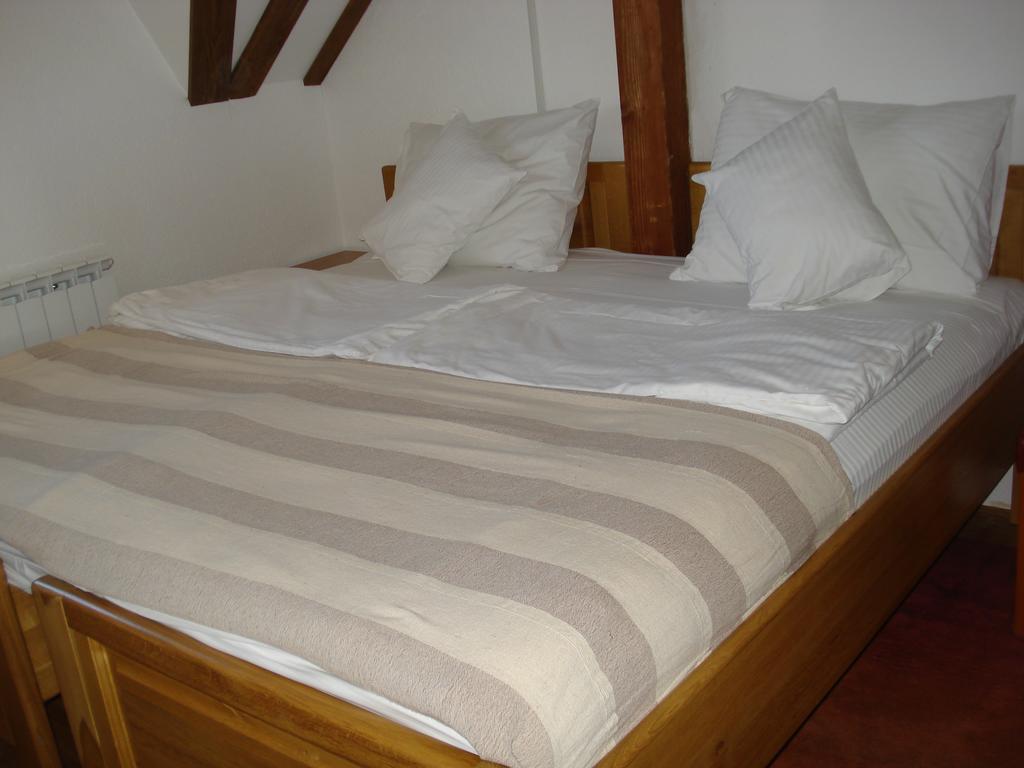 Villa Una Guest house 2*