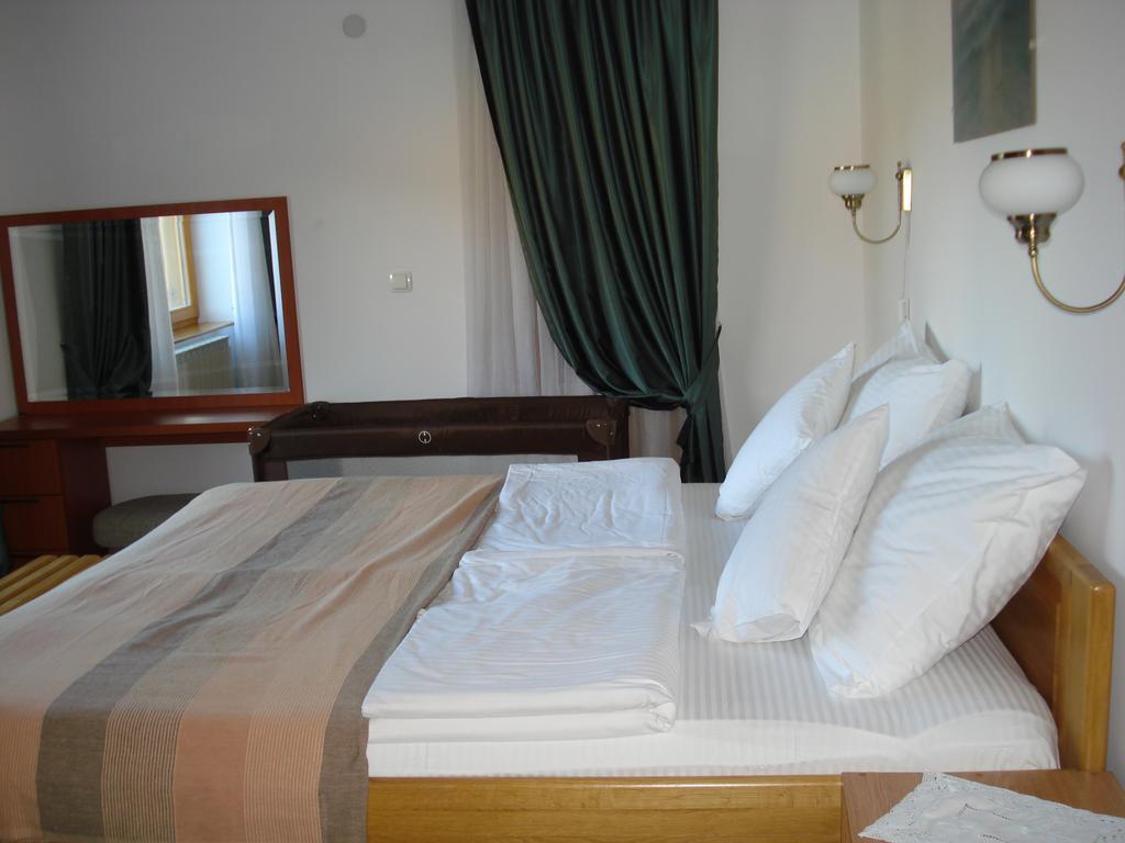 Guest house Villa Una 2*